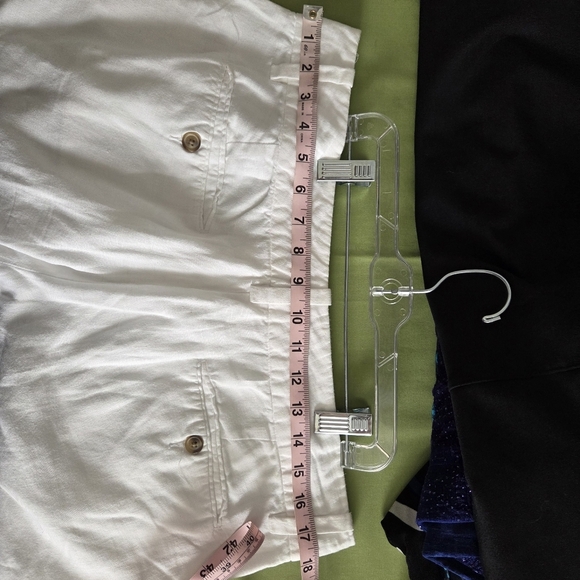 Old Navy Bermuda Shorts Size 12 - Picture 6 of 6